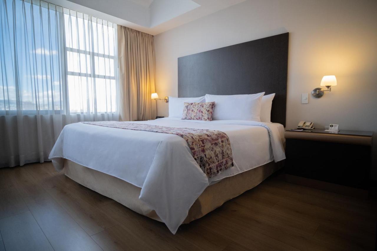La Quinta By Wyndham Quito Hotel ภายนอก รูปภาพ