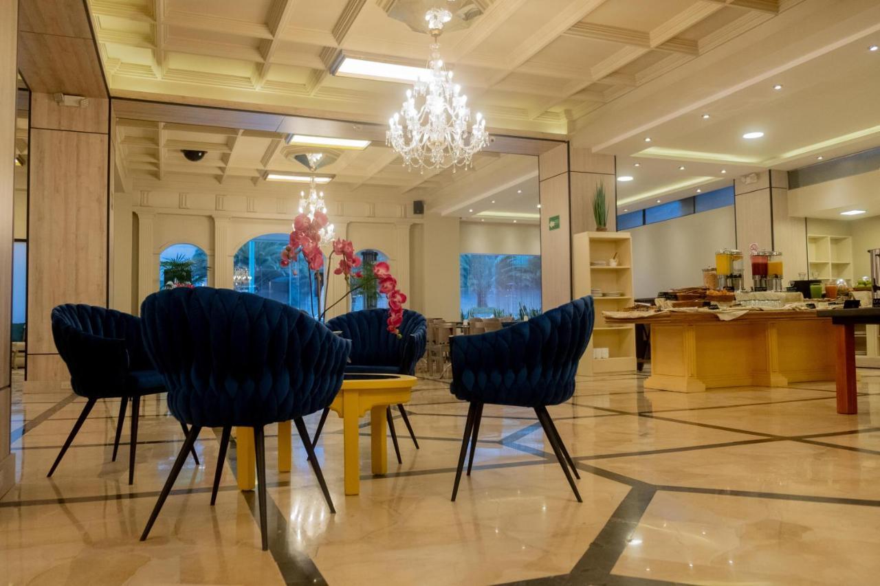 La Quinta By Wyndham Quito Hotel ภายนอก รูปภาพ