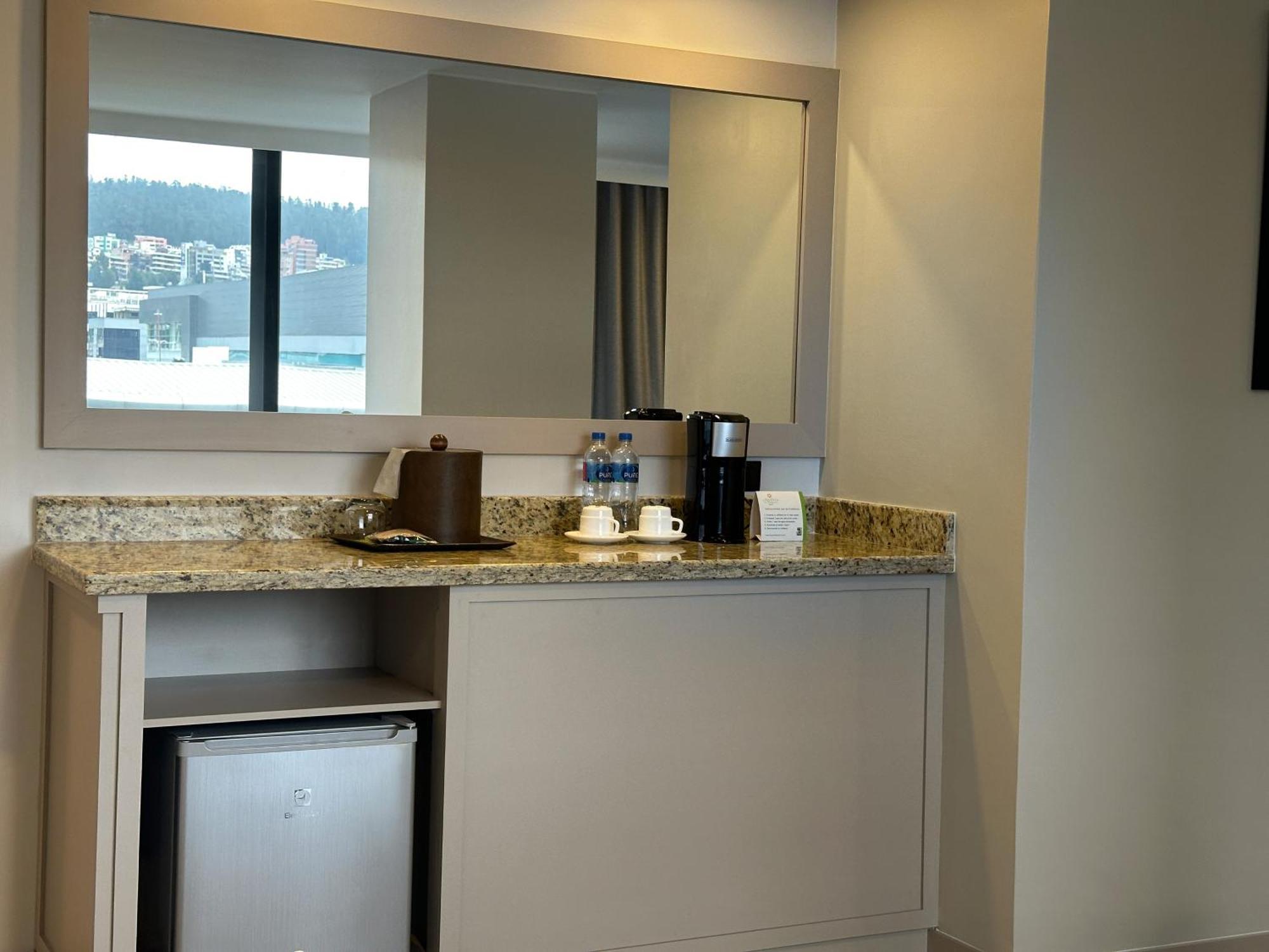 La Quinta By Wyndham Quito Hotel ภายนอก รูปภาพ