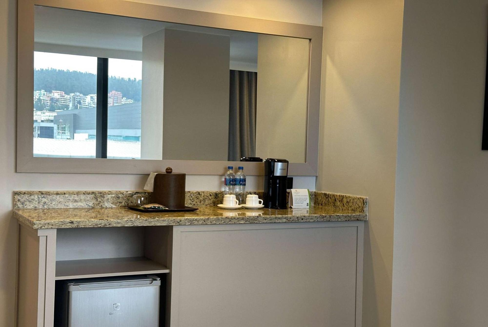 La Quinta By Wyndham Quito Hotel ภายนอก รูปภาพ
