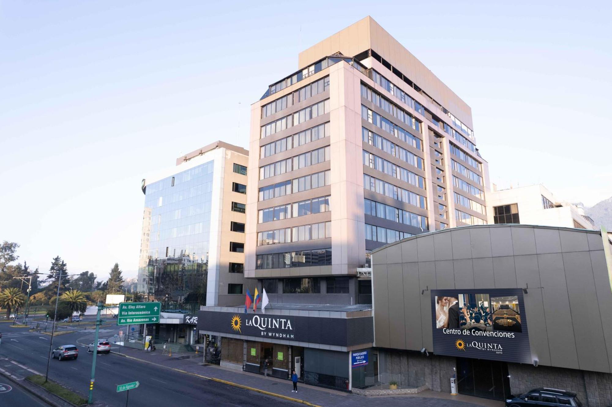 La Quinta By Wyndham Quito Hotel ภายนอก รูปภาพ