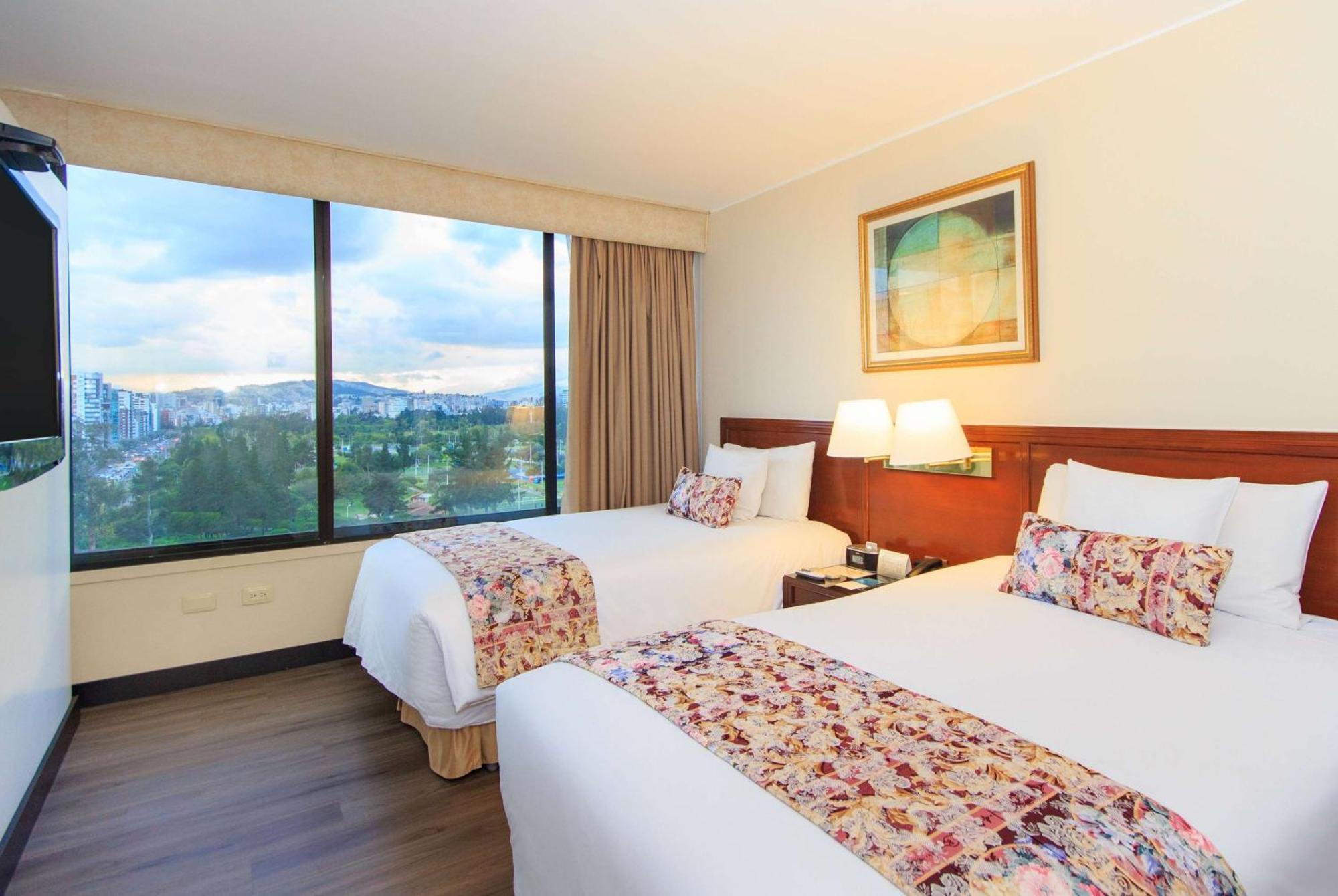 La Quinta By Wyndham Quito Hotel ภายนอก รูปภาพ