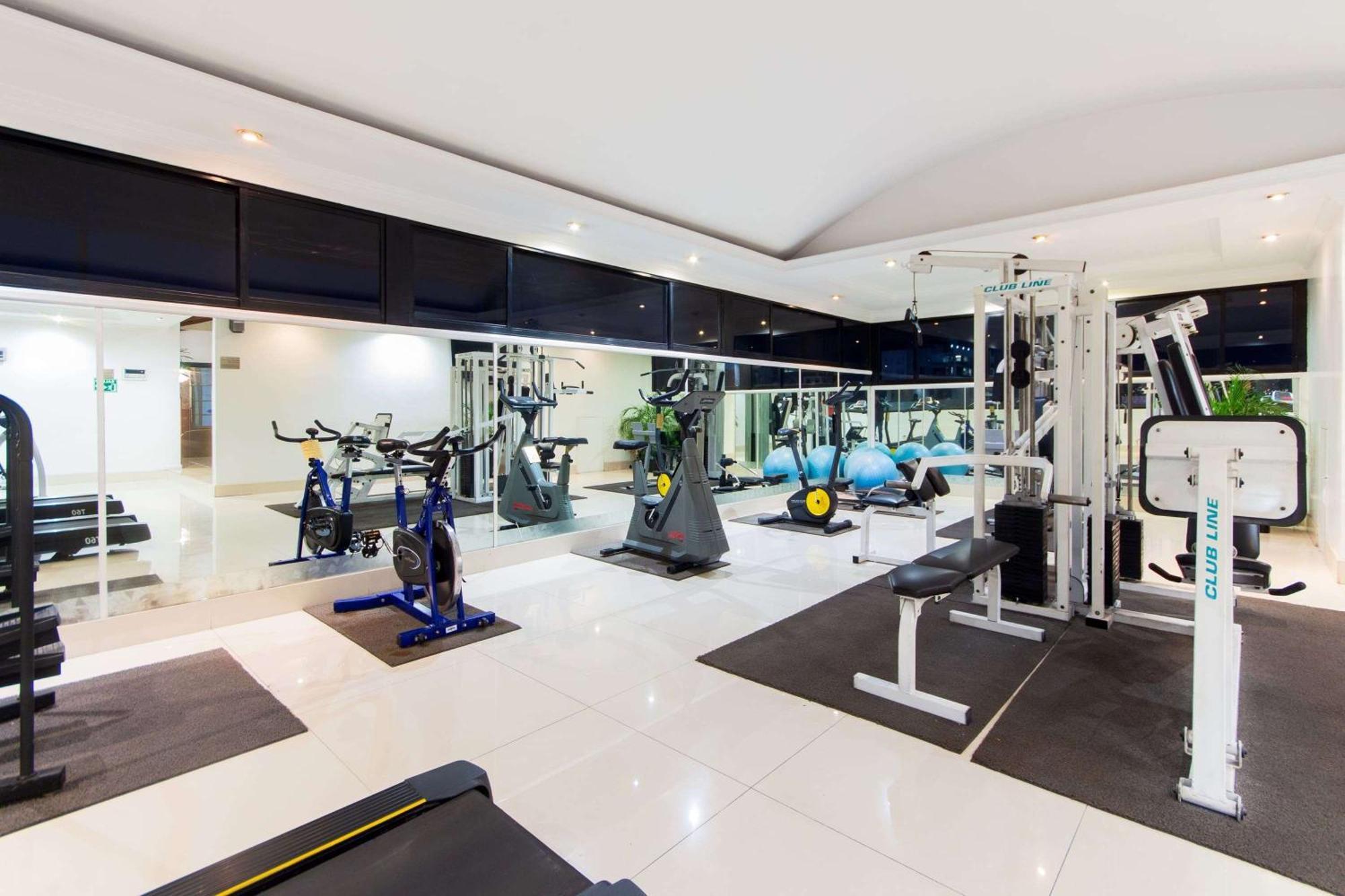 La Quinta By Wyndham Quito Hotel ภายนอก รูปภาพ