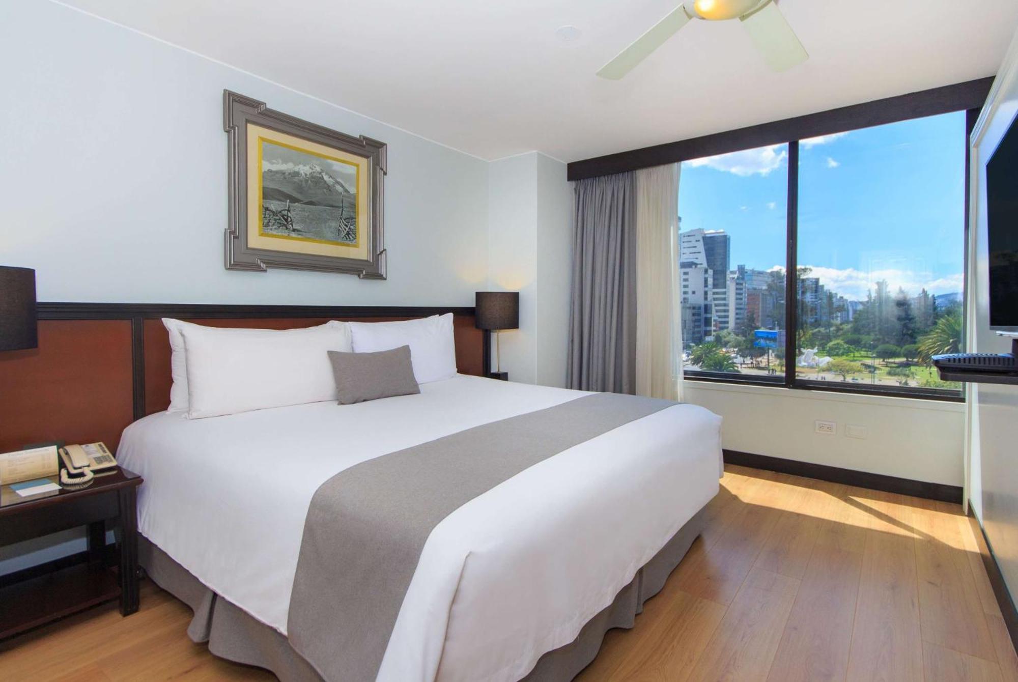 La Quinta By Wyndham Quito Hotel ภายนอก รูปภาพ